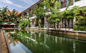 Montra Nivesha Residence And Art - By Montra Nivesha Siem Reap Exterior photo